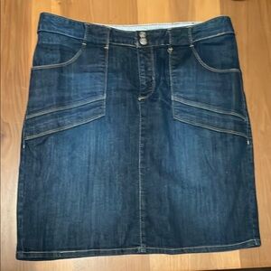 Tommy Hilfiger Y2K dark denim pencil skirt with front and back pockets size 12